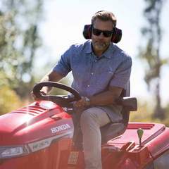 Honda® HF2625HME Premium 48 Inch Cutter Deck Dual Blade Ride on Lawn Mower Tractor with 350L Grass Bag Honda® HF2625HME Premium 48 Inch Cutter Deck Dual Blade Ride on Lawn Mower Tractor with 350L Grass Bag