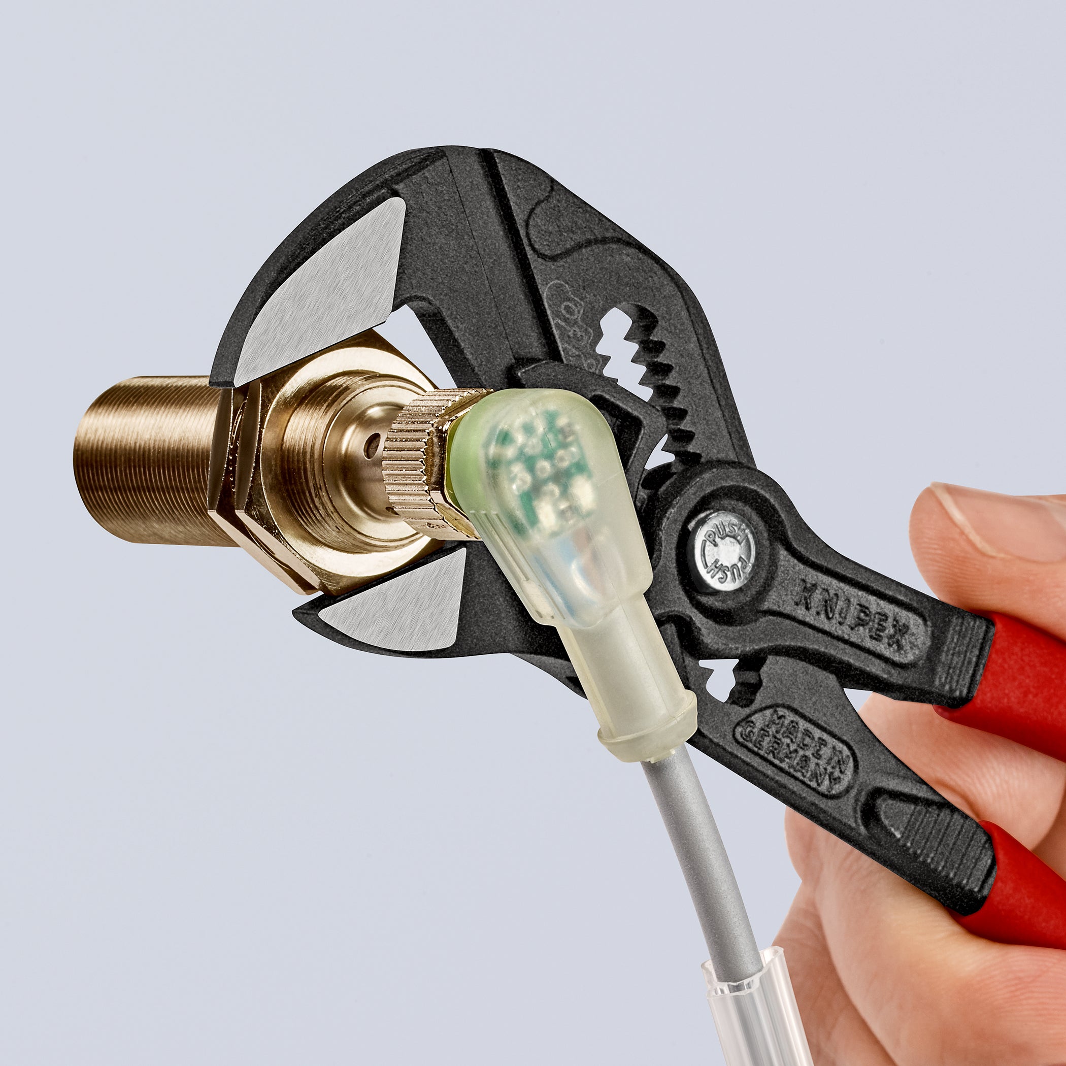 86 01 180 | Pliers Wrench - Dual Use Tool | Coated Handle | Black Atramentized - 180mm