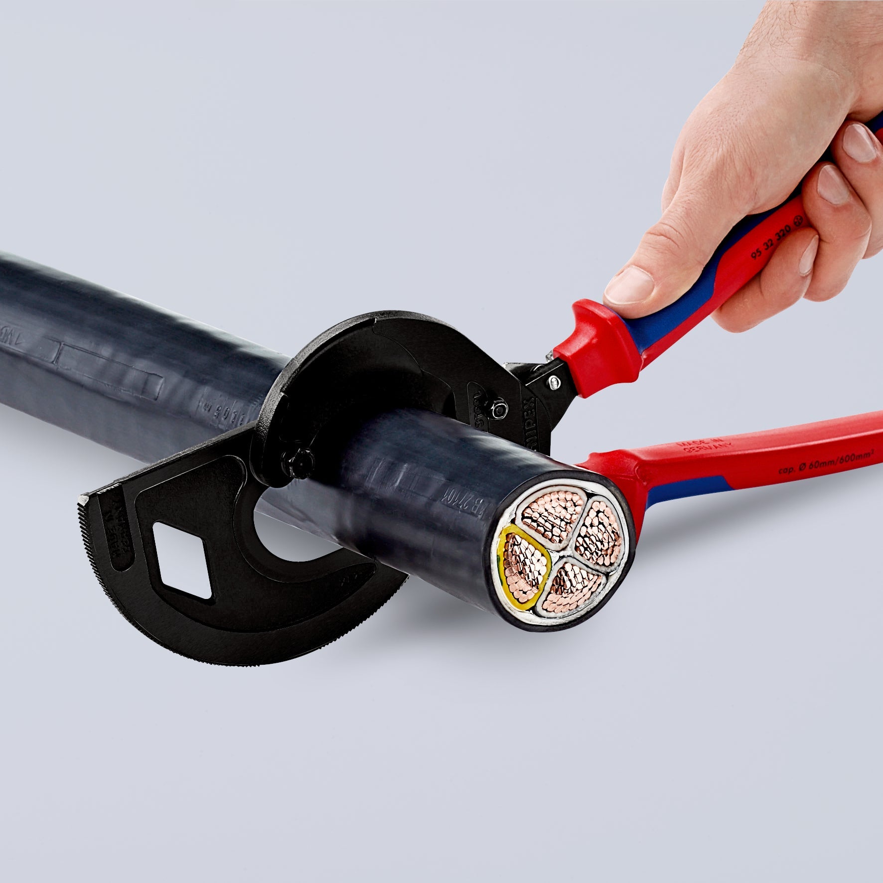 95 32 320 | 3-Stage Ratchet Cable Cutter | Multi-Component Handle - 320mm