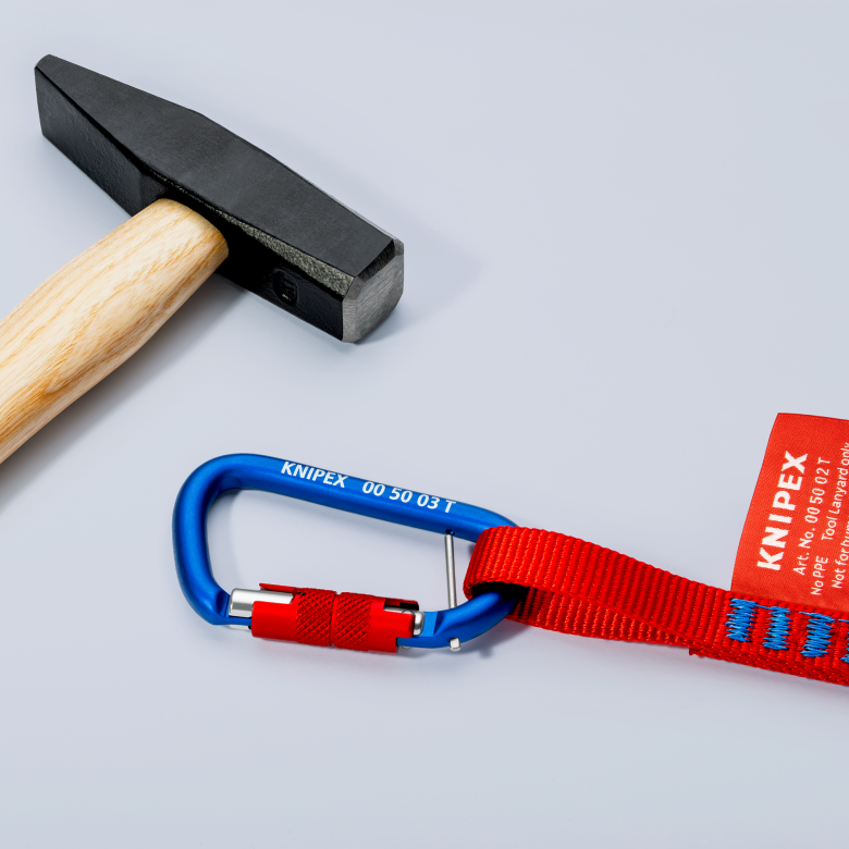 00 50 03 T BK Carabiner 2 pieces