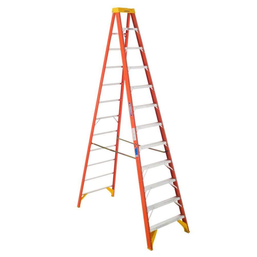 Altec Werner Step Ladder, 6212, 12 Steps, 3.62 Mtrs, 136 Kg Weight Capacity